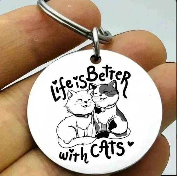 Life is better with cats hot Paw kids Keychain - Picture 1 of 1